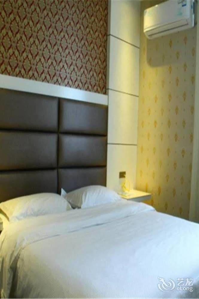 Longwang Business Hotel Liuzhou Exterior foto